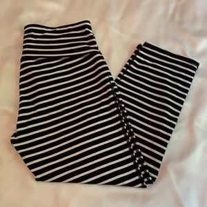 ATHLETA Black and White Striped Leggings, Size Small